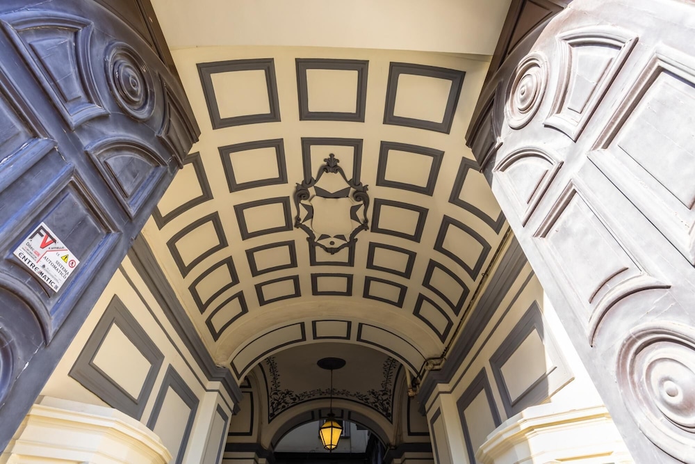 Vittorio Emanuele Modern Apartment I by Wonderful Italy
