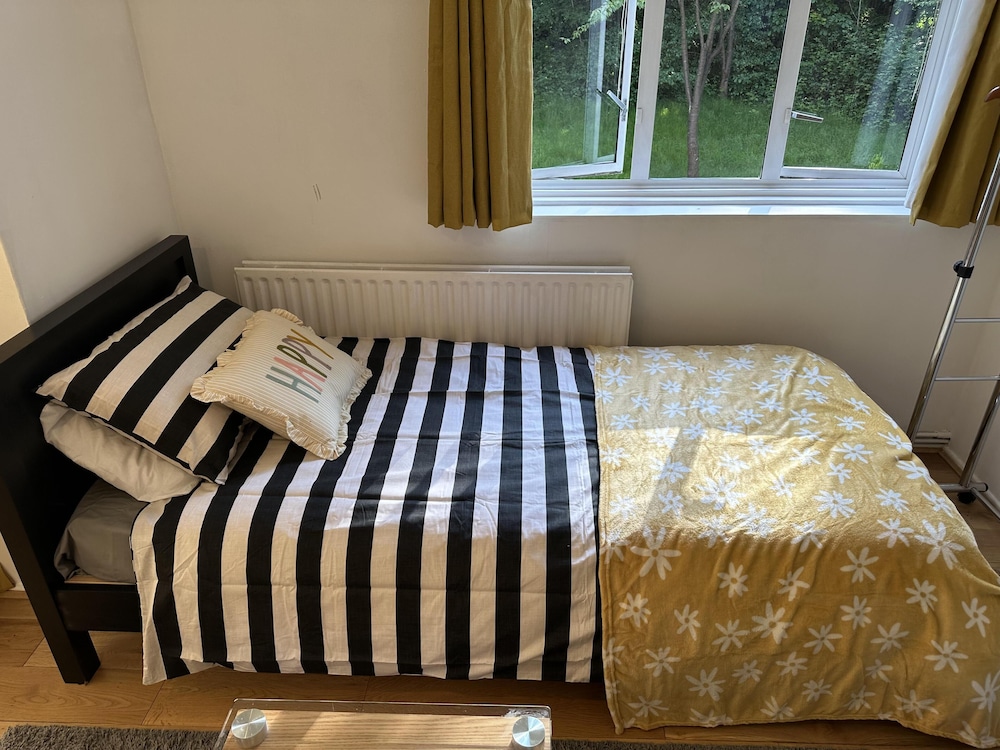 Cedar Wembley Park Serviced Apartments by Edens view 5