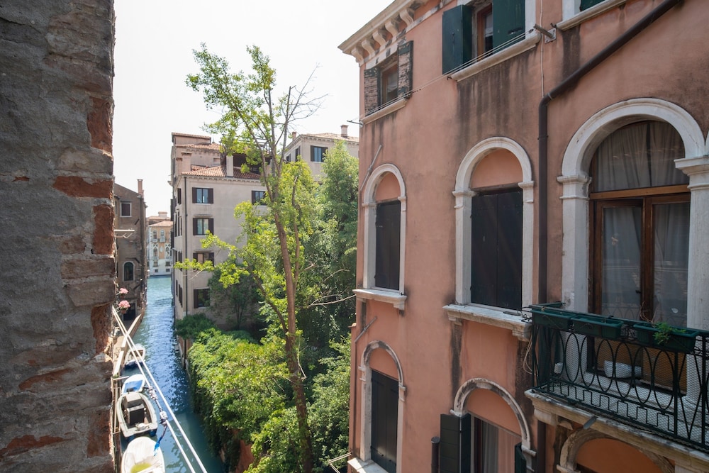 San Polo Canal View Apartments