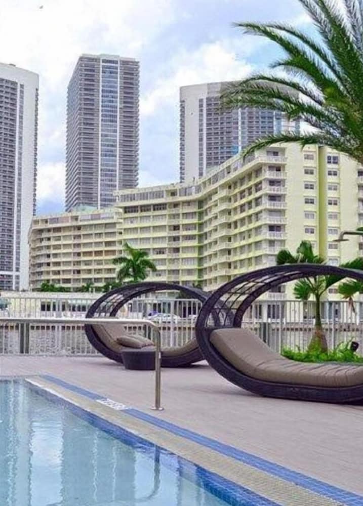 Bwalk Resort Rentals - Image 4