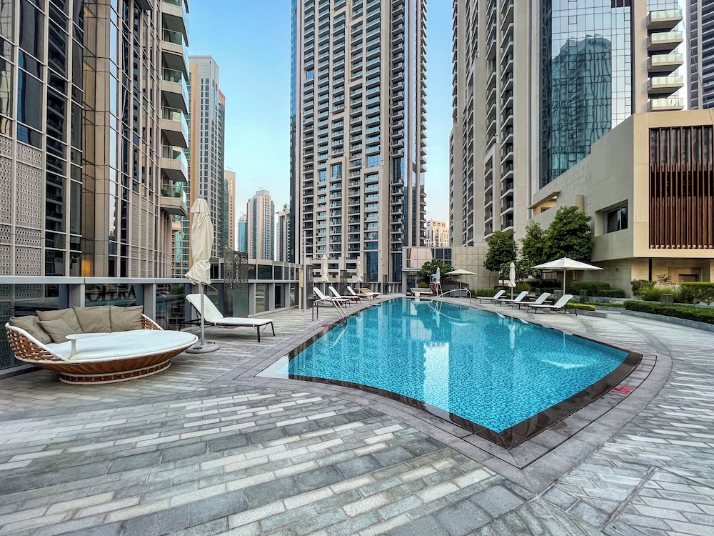 Maison Privee - Ultimate Living with Front-Row Views of Burj Khalifa & Dubai Fountains