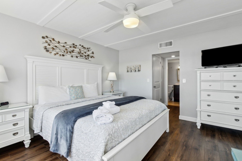N4 Amelia South 2 Bedroom Condo