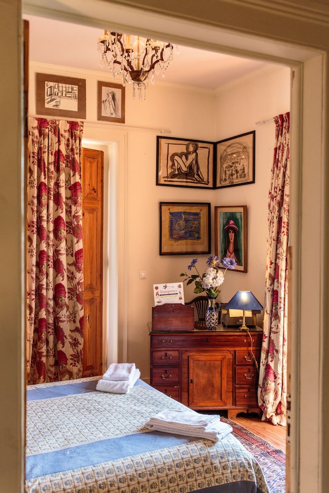 Shepinetree - Pinheira House