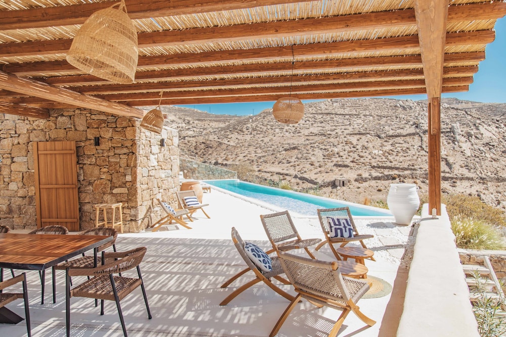 Villa Rhea Elia Beach