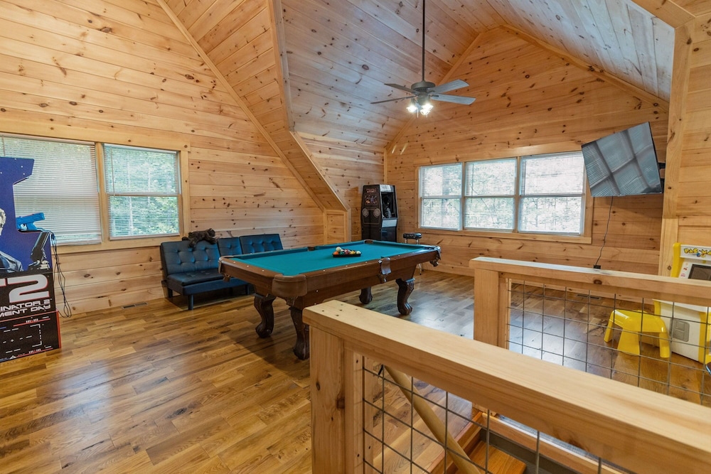 Pinewood Forest Walden's Creek Cabins