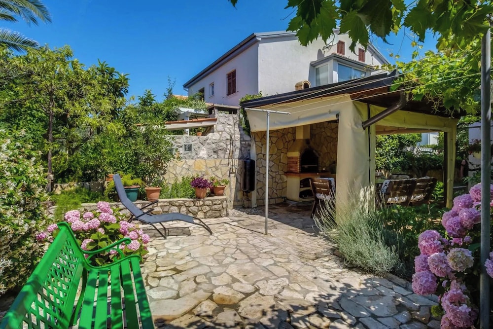 Secret Garden Apartment Mali Losinj