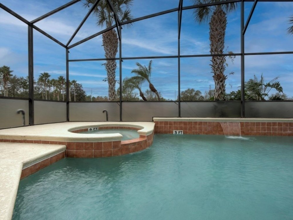 Six Bed Pool Villa In Resort -close To Disney! 6 Bedroom Villa