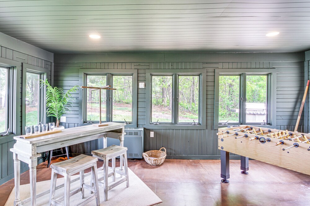 Private Beach: Lakefront Escape in Brainerd!