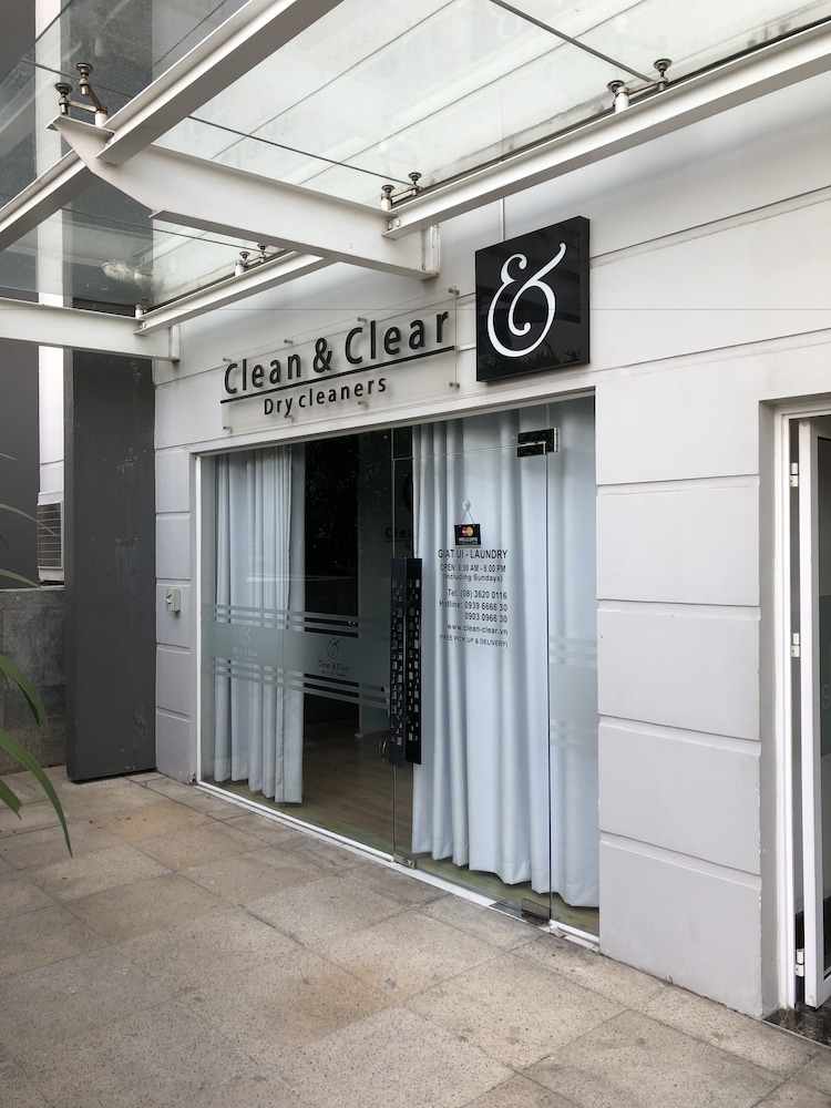 Sunrise City Luxury New 2bed2bath SW POOL1