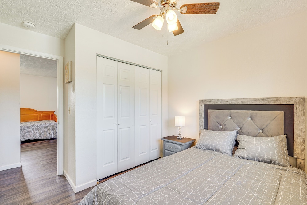 5 Mi to State Park: Mtn-view Apt in Anchorage