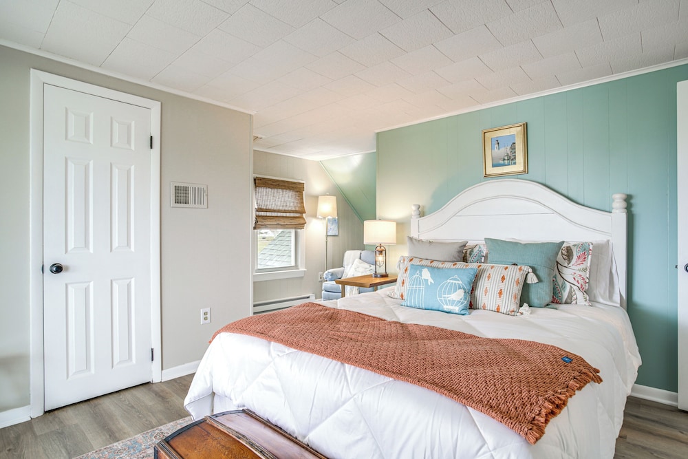 Unique Tangier Cottage w/ Chesapeake Bay Views!