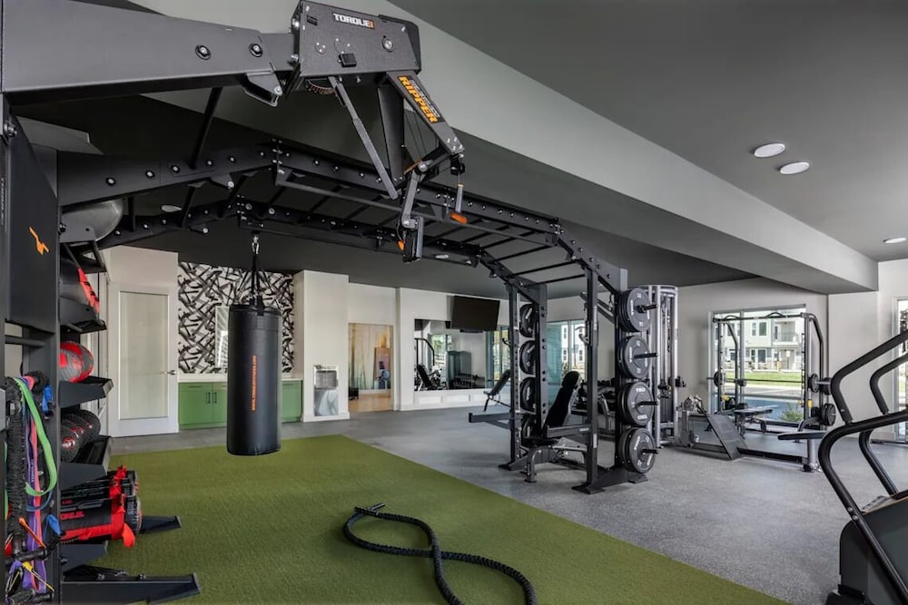 Landing Amazing 1bd, Clubhouse, Gym