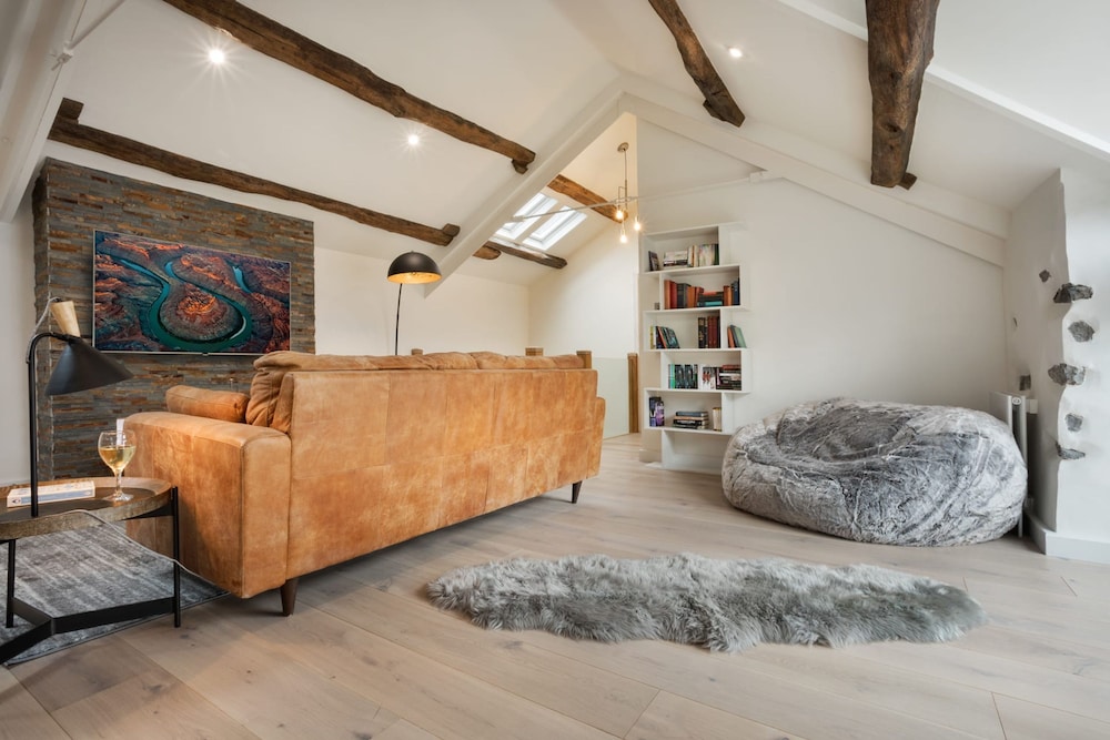 Wharton House Mews Retreat for two