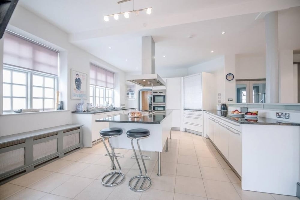 The Links With 7 Bedrooms and 6 Bathrooms view 5