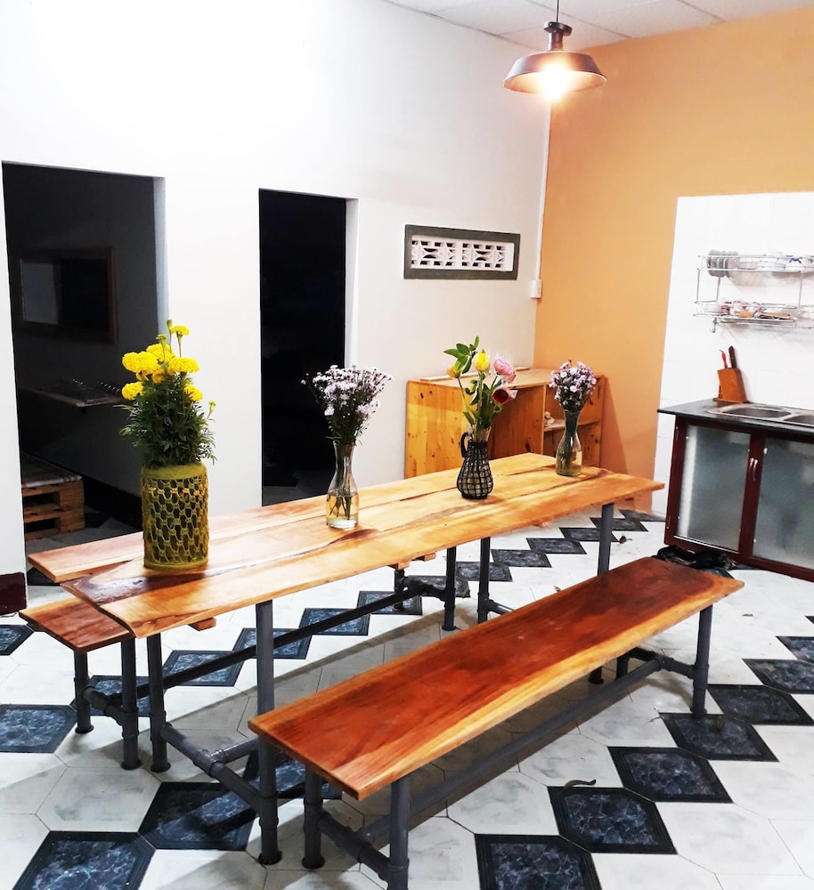 Trai Hoa Vang Homestay - Hostel
