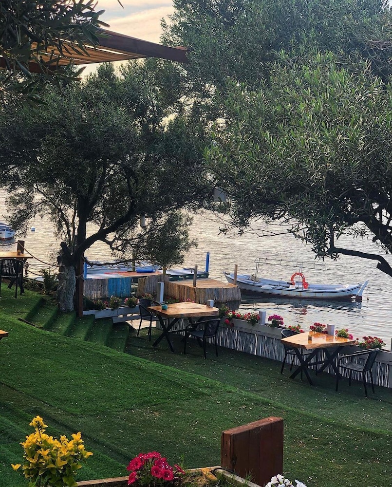 QCUNDA OTEL RESTORAN - Image 24
