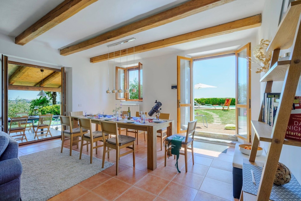 Casa Felicita 8 by Marche Holiday Villas
