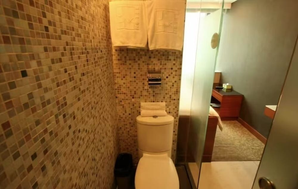 J Link Hotel