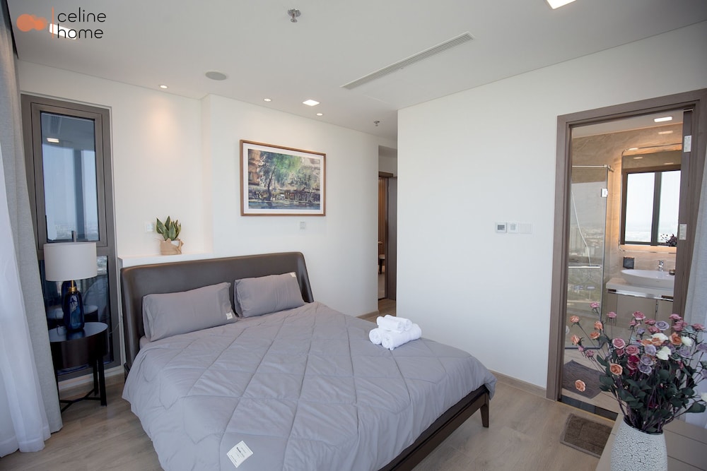 Celine Home - Vinhomes Central Park