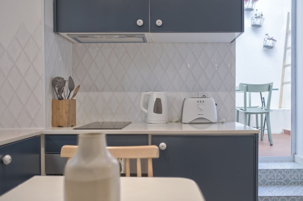 Alfama Design W Terrace by Homing