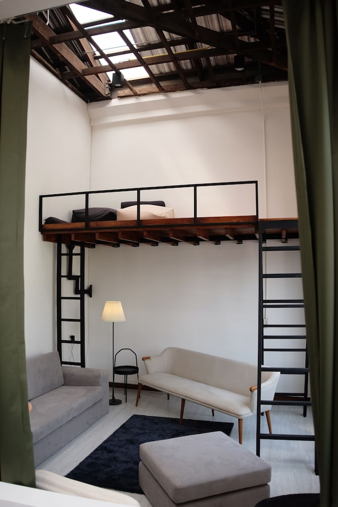 Hostel Urby