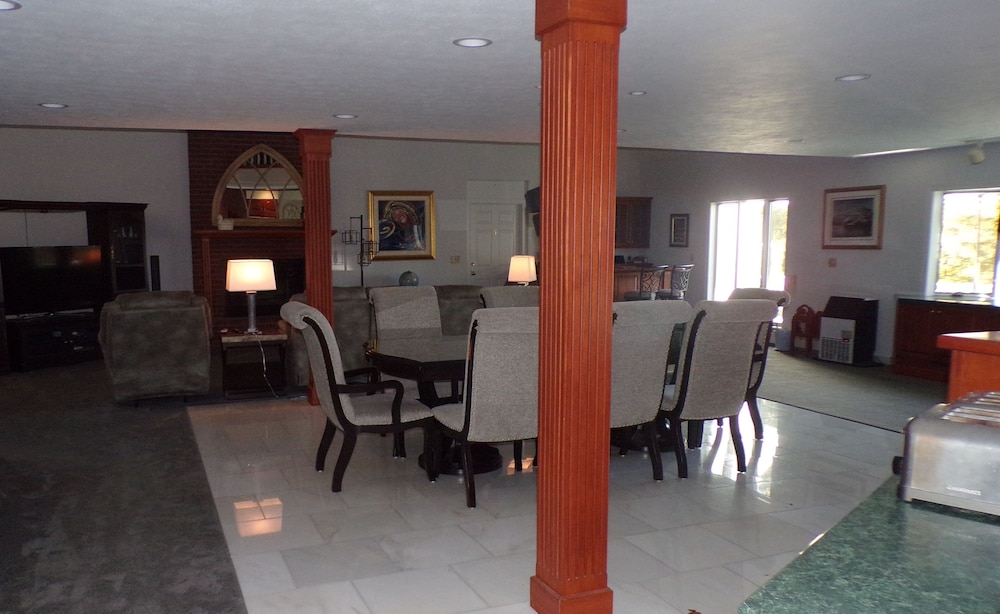 Long House Manor B And B