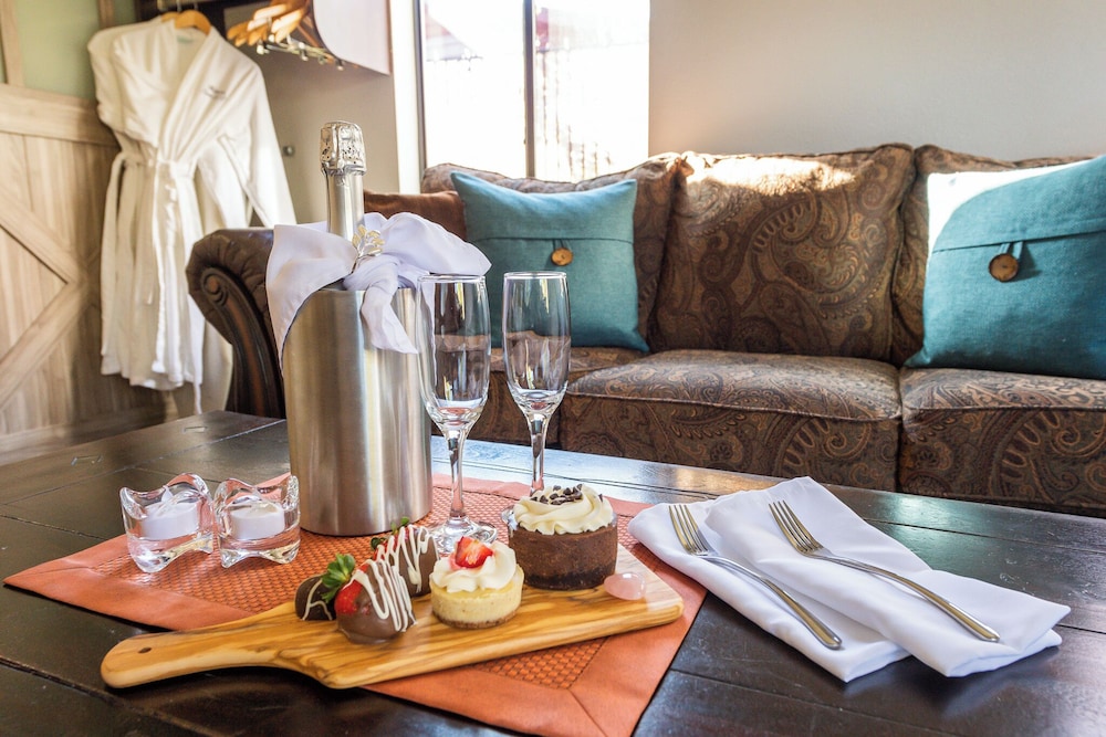 Whispering Creek B&B