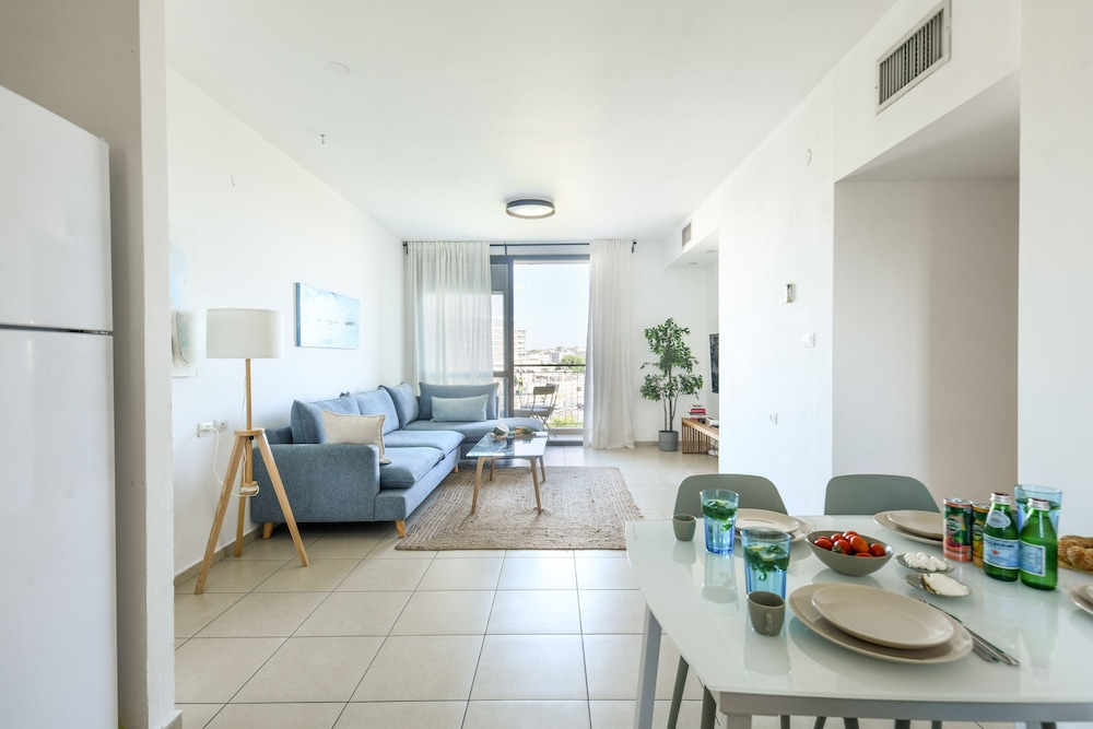 Boutique apartment in Neve Tzedek view 2