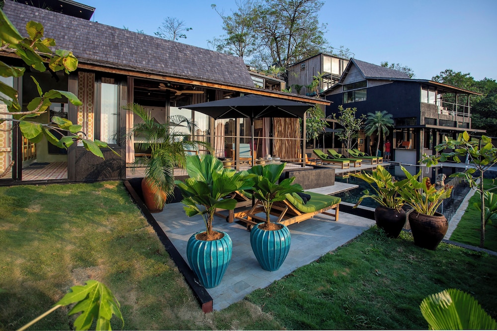 Sumba Lodge