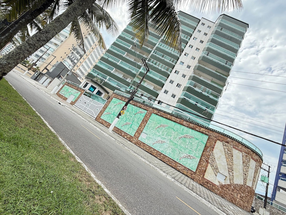 Pé na Areia Praia do Maracanã II
