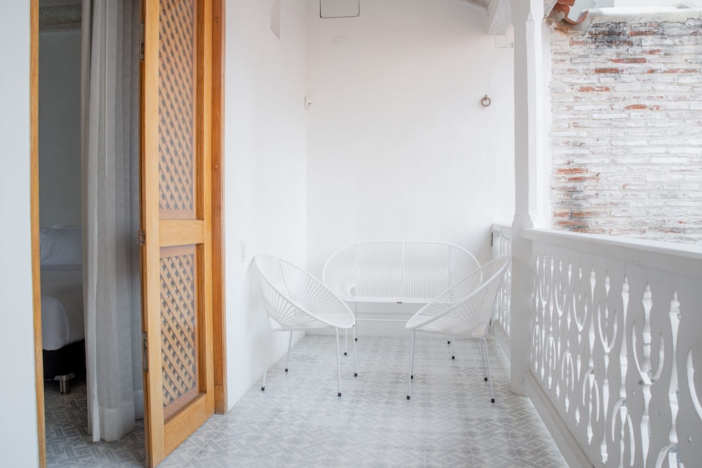 w Magnificent 3BR House w Modern Deco in Cartagena