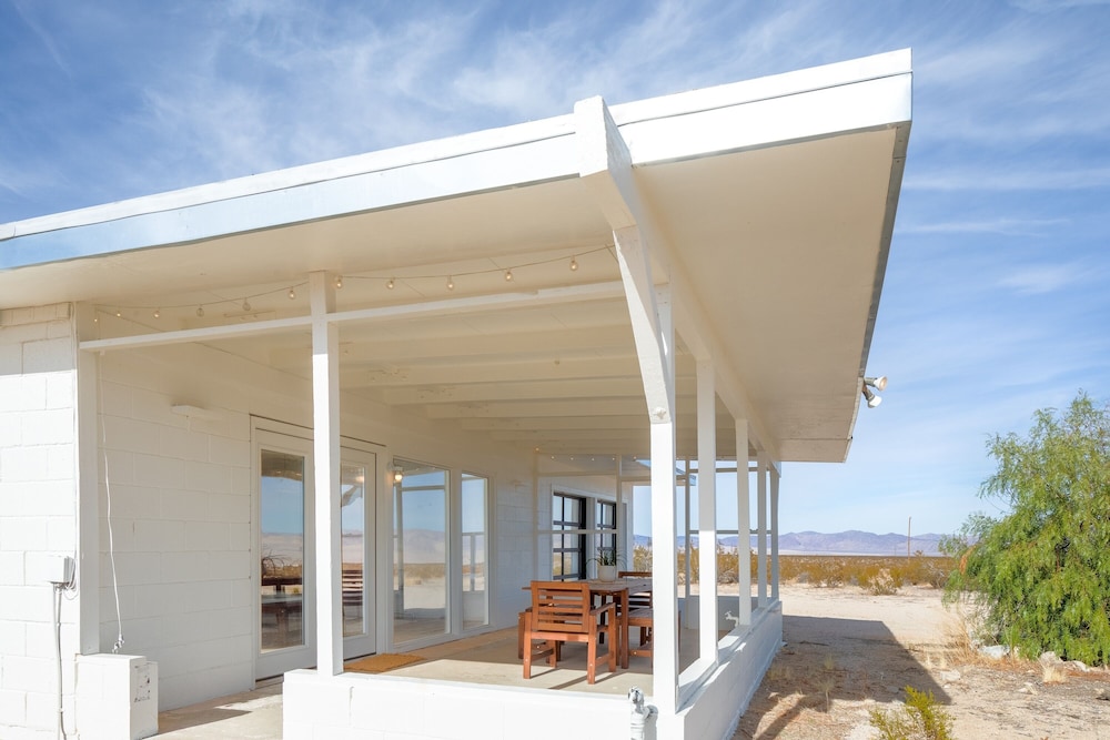 That Desert House - Hot Tub, Privacy & Desert Views! 3 Bedroom Home by RedAwning view 4