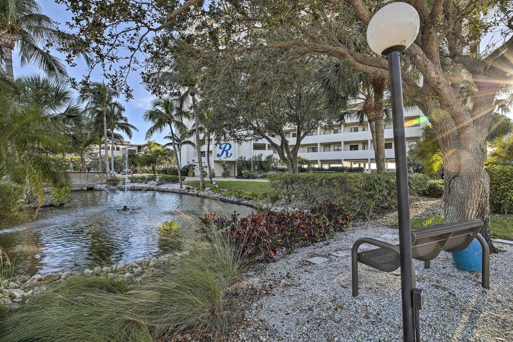 Luxe Beachfront Family Condo w/ Resort Amenities!