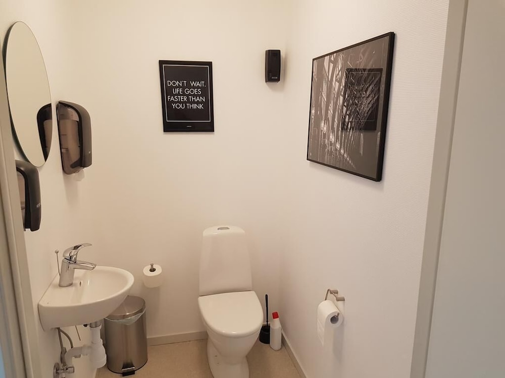 Photo 8