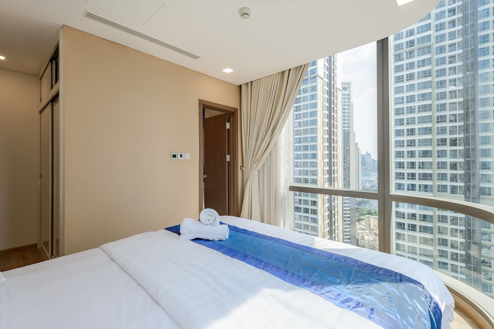 Landmark 81 - Unique Condotel