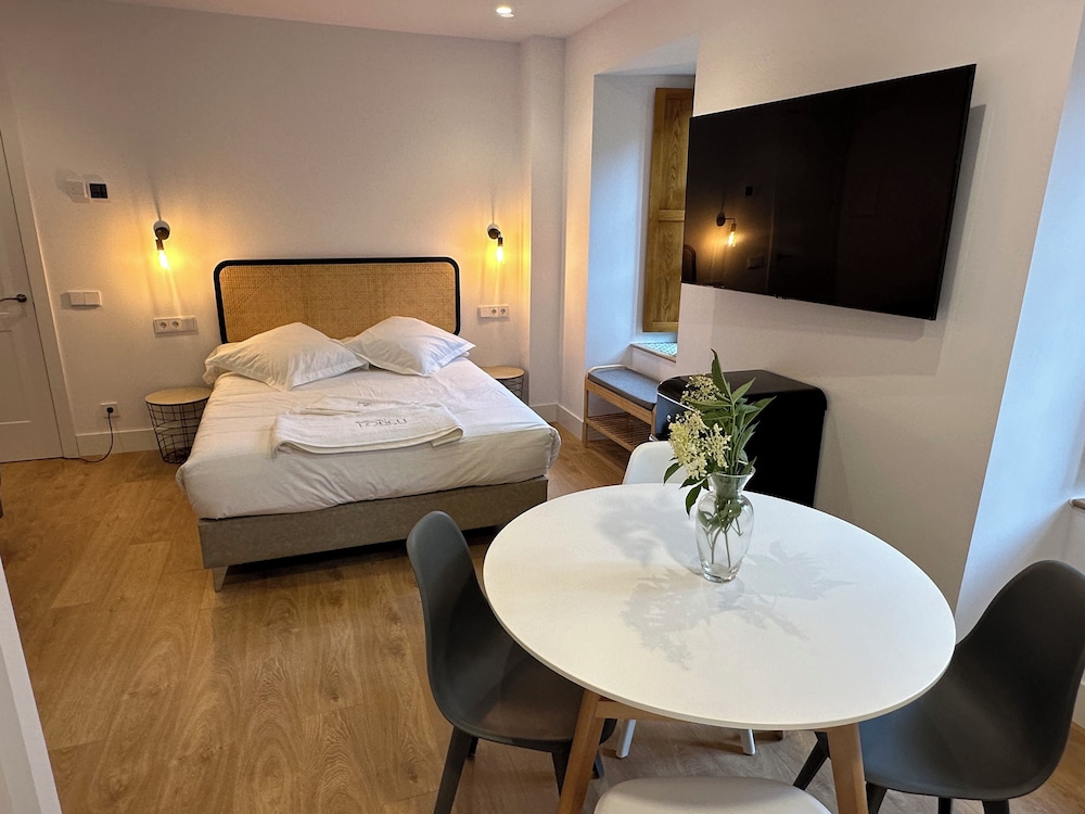 Loben Apartamentos