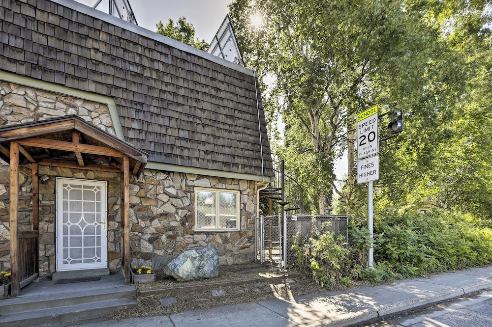 Bright 4BR w/ Fireplaces, & Bikes: Great Location!
