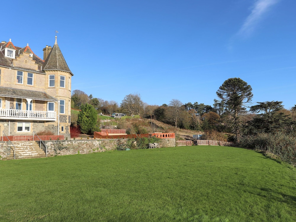 Bryn Mel Manor Straits View