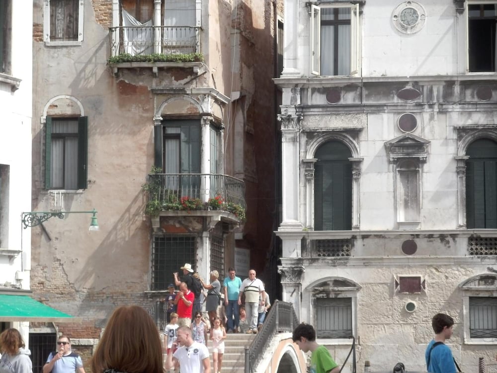 Sweet Venice - rooms & apartments