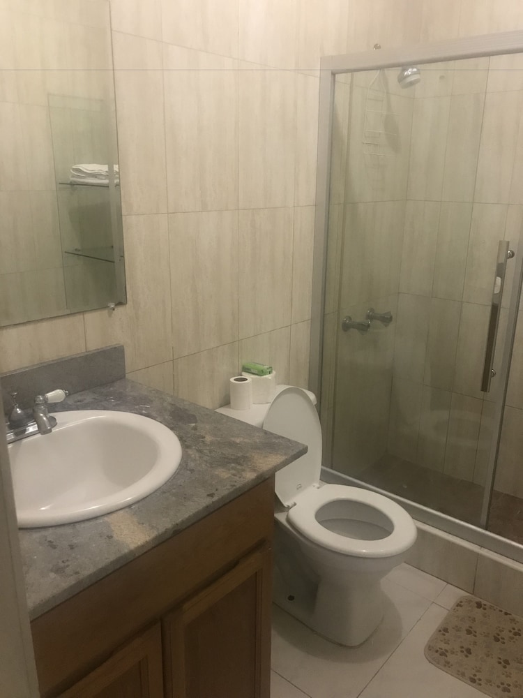Kingston Paradise Place Rooms