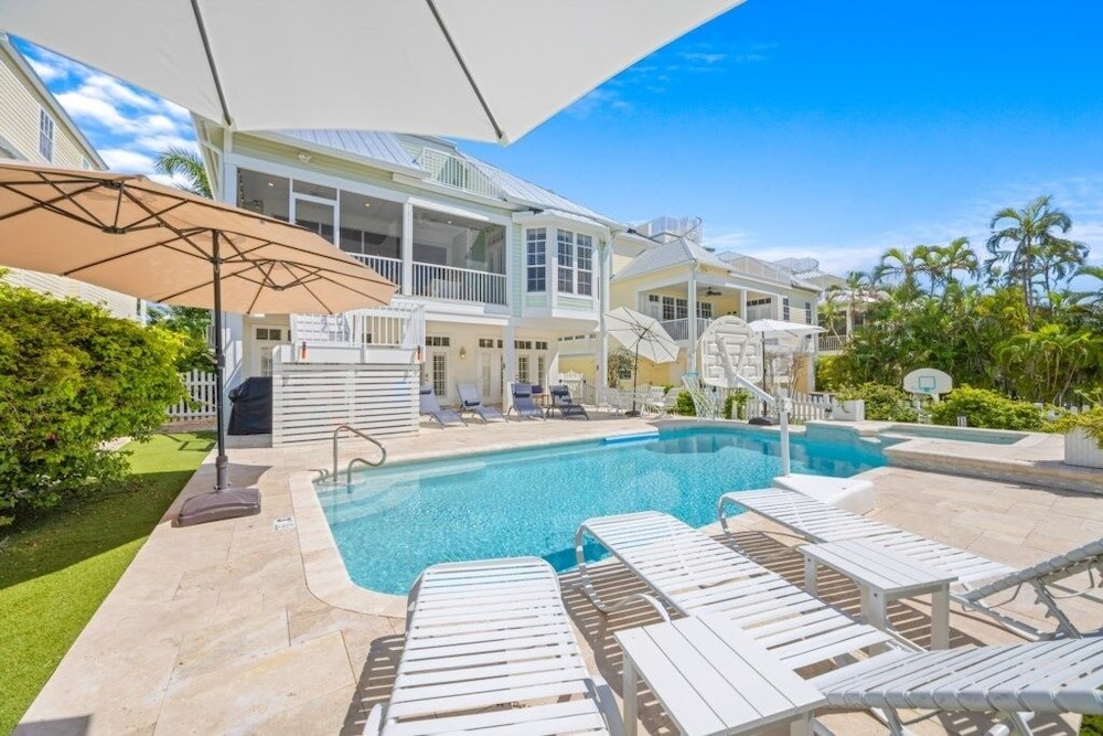 Summer Breeze 7 Bedroom Home
