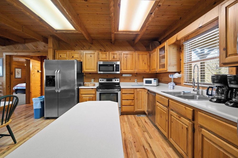 Country Pines Lodge