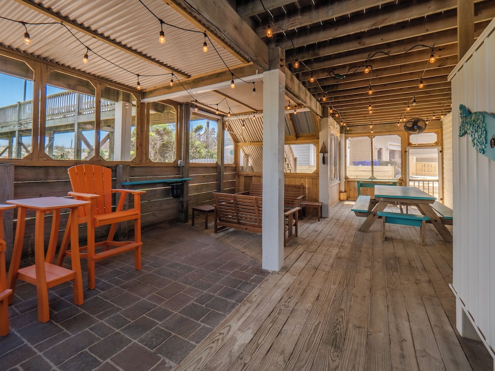 10,000 Reasons by Topsail Realty