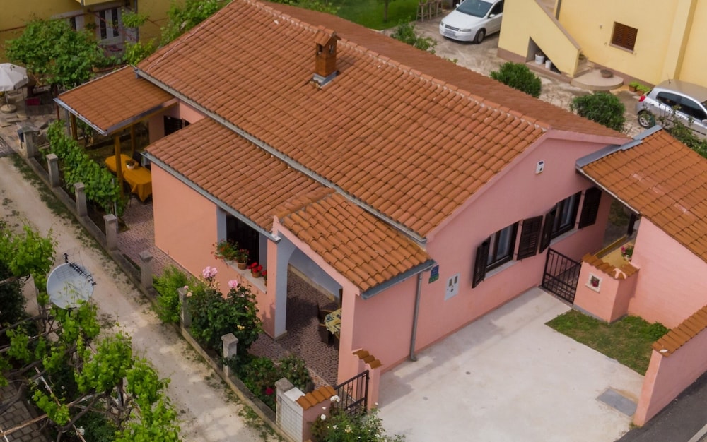 House 1753
