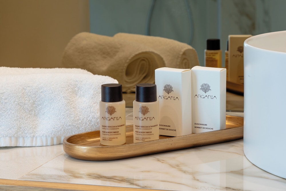 Hera rooms and suites photo 4