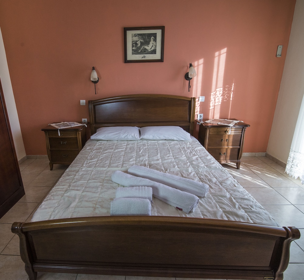 dimas v. house photo 3