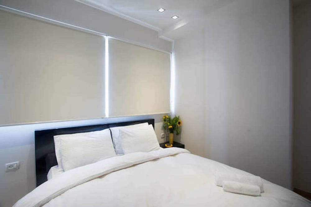 Balcony & Comfort by FeelHome