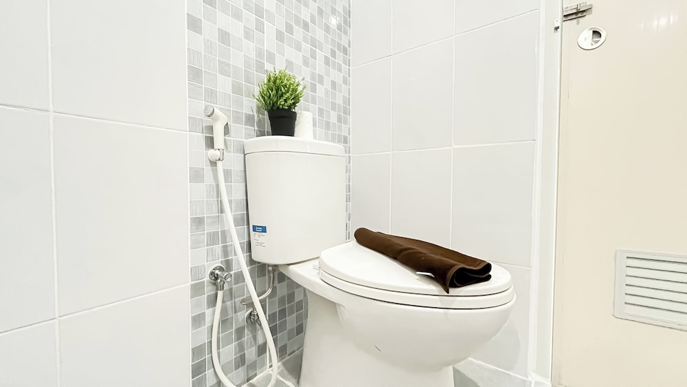 Simple Designed 2Br Near Tokyo Hub At Tokyo Riverside Pik 2 Apartment