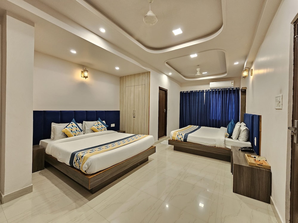 The Sky Comfort Hotel Brahm Sambandh