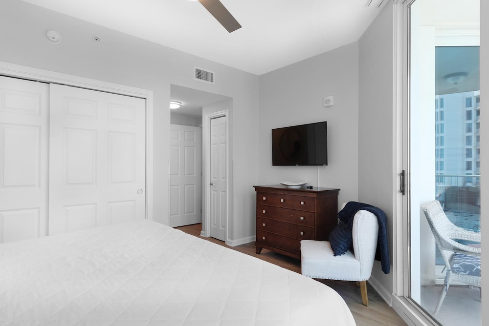 Palms Resort #2711 Jr. 2BR
